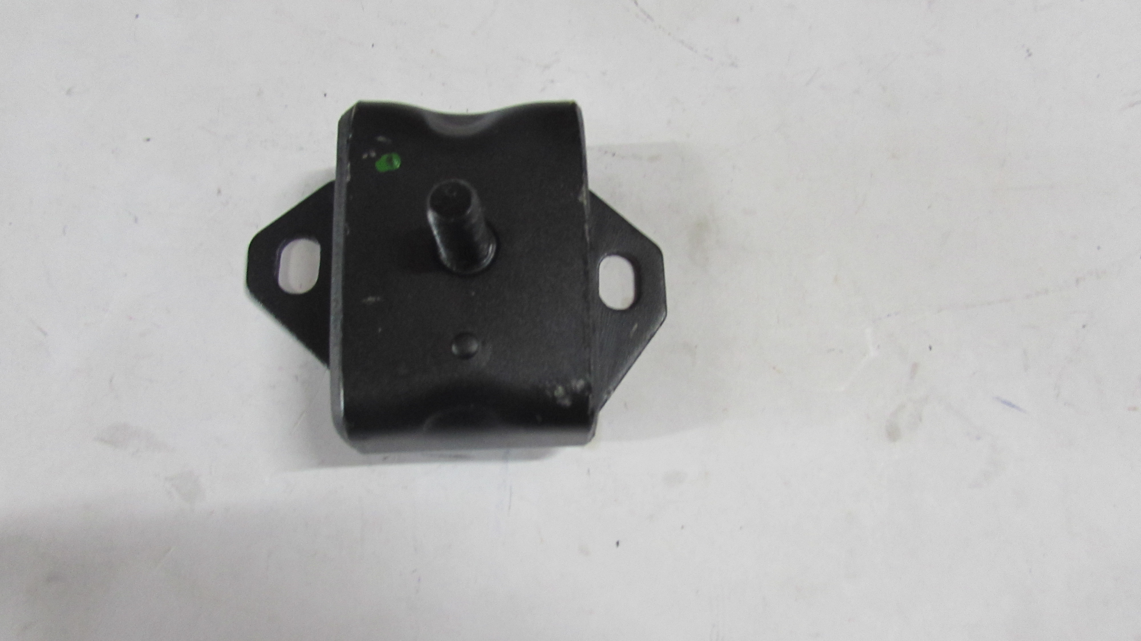 MOTOR TAKOZU SOL